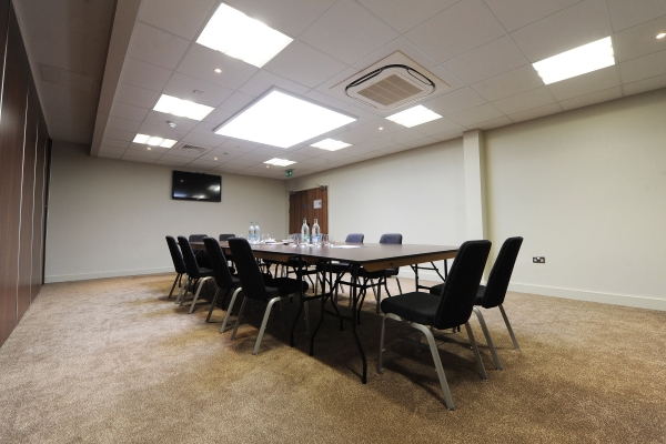 Holiday Inn Express LONDON - LUTON AIRPORT